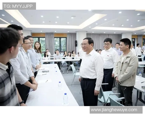 上海乒乓球队耐力训练揭秘:如何在高强度比赛中保持最佳状态